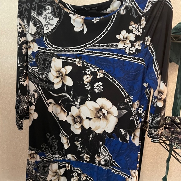 White House Black Market tunic - Picture 7 of 7